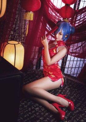 近距离偷拍多位美女嘘嘘_蓝光高清电影在线